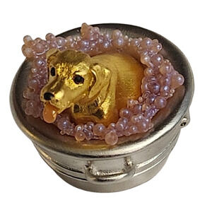 Vtg Rare 2002 Estee Lauder Puppy in a Tub Dog Cream Perfume Solid Compact